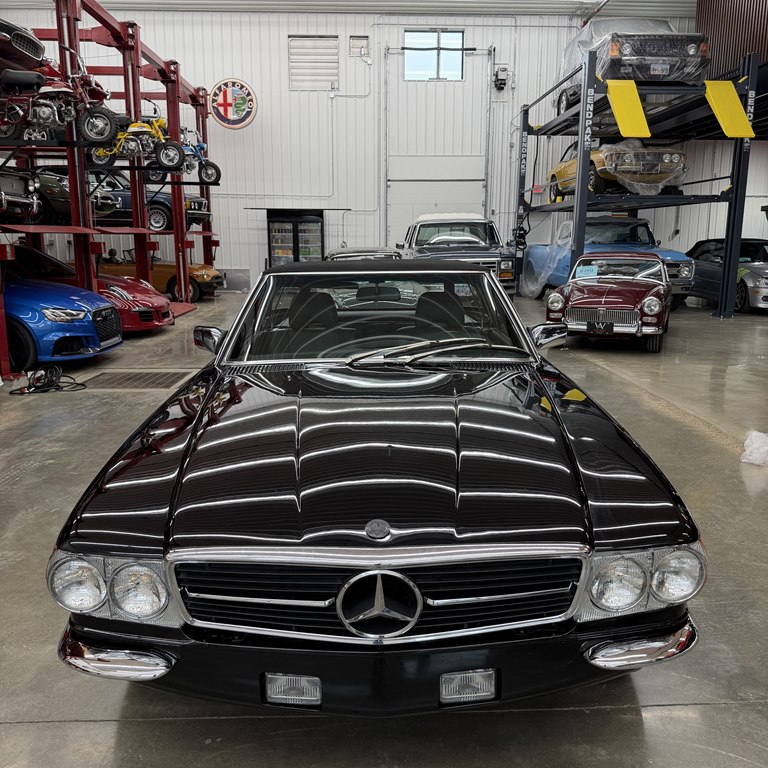 Photo 3 of this MERCEDES BENZ 450-CLASS
