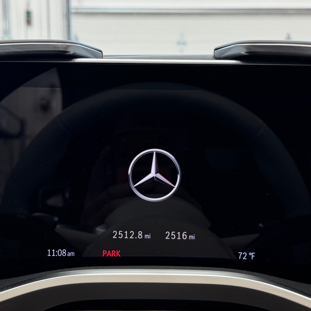 Photo 15 of this MERCEDES-BENZ SL-CLASS