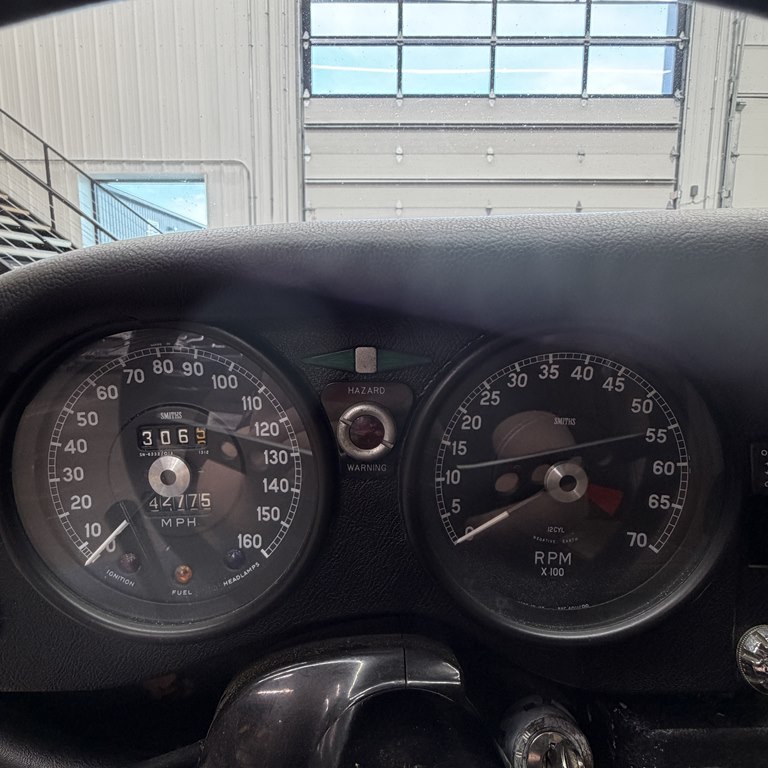 Photo 11 of this JAGUAR E-TYPE