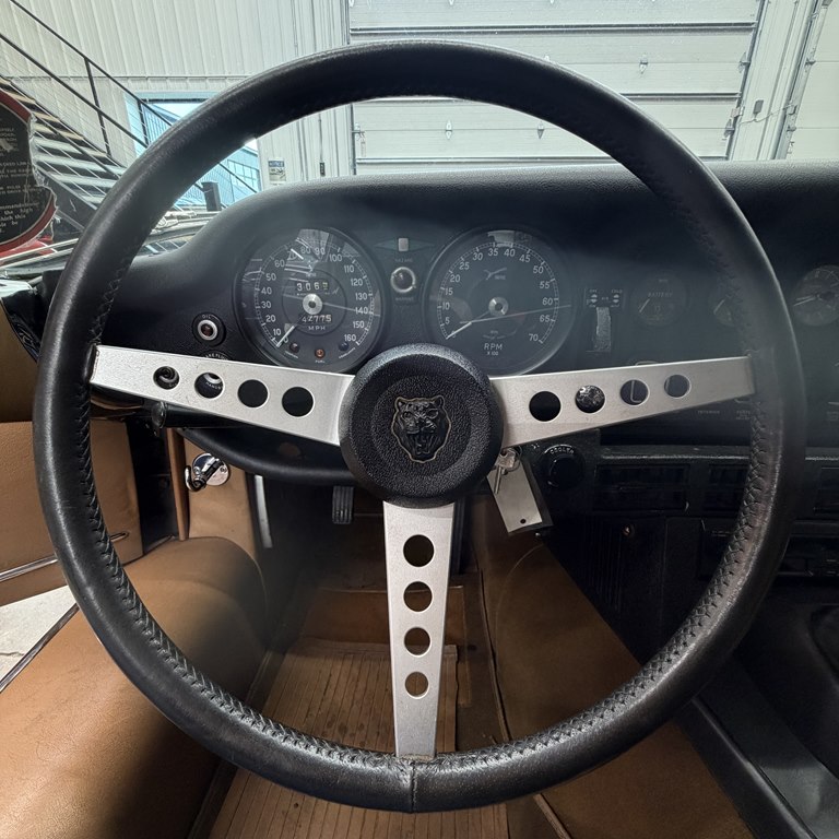 Photo 9 of this JAGUAR E-TYPE