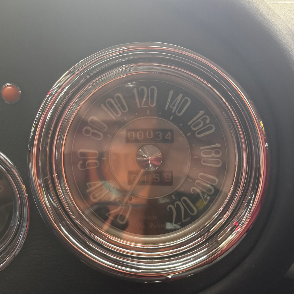 Photo 8 of this ALFA ROMEO 1900