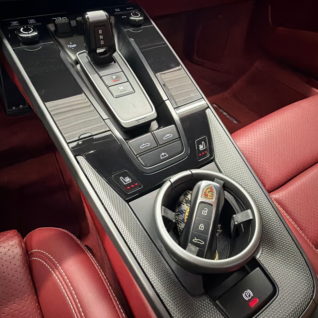 Photo 19 of this PORSCHE 911