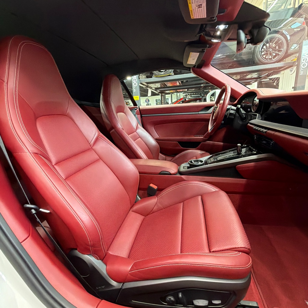 Photo 7 of this PORSCHE 911