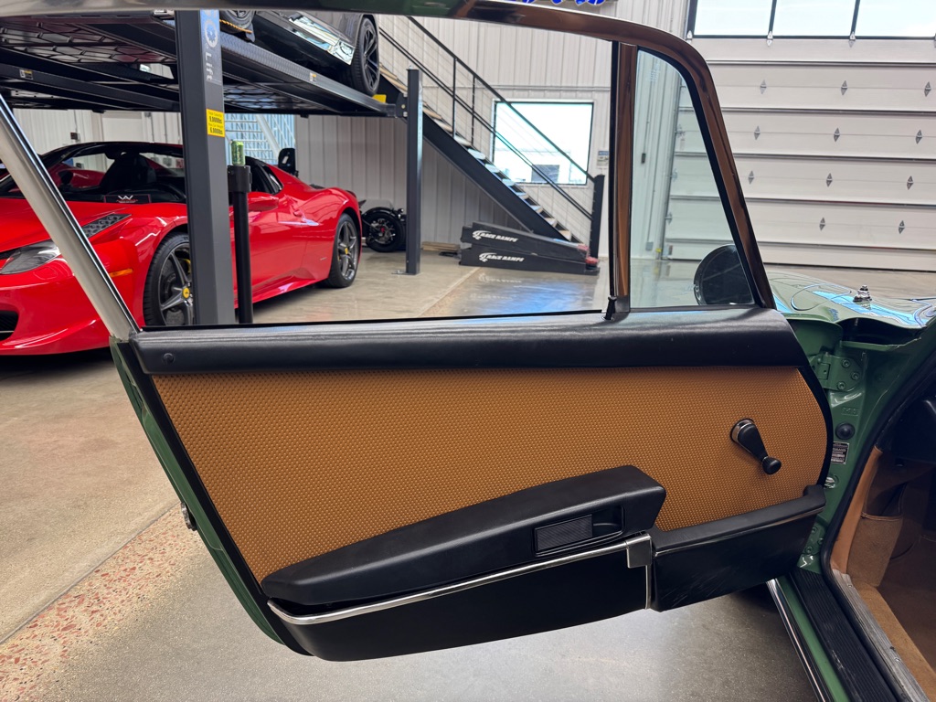Photo 14 of this PORSCHE 912