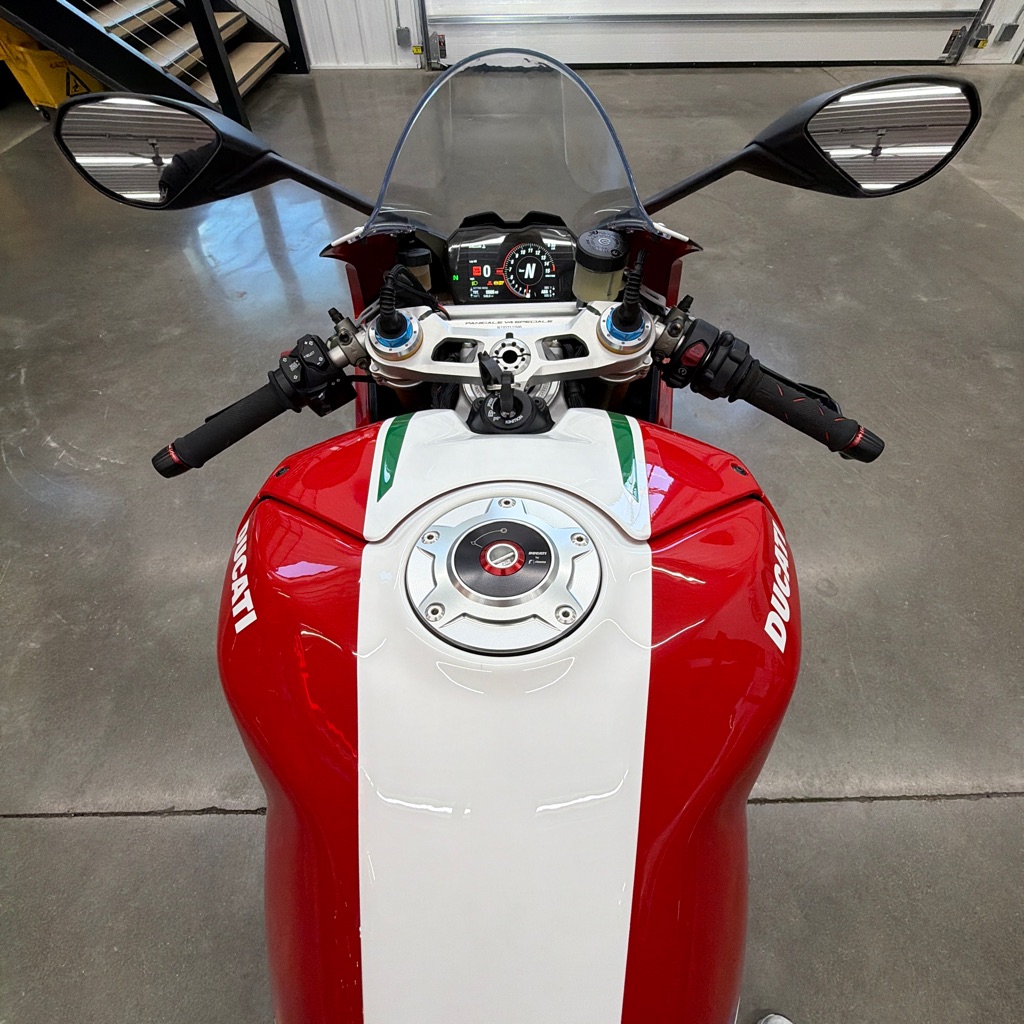 Photo 20 of this DUCATI PANIGALE V4