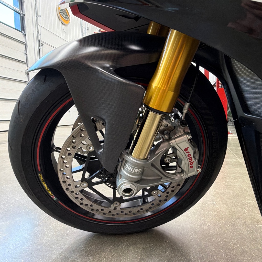 Photo 16 of this DUCATI PANIGALE V4