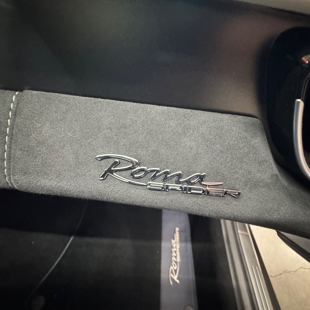Photo 19 of this FERRARI ROMA SPIDER