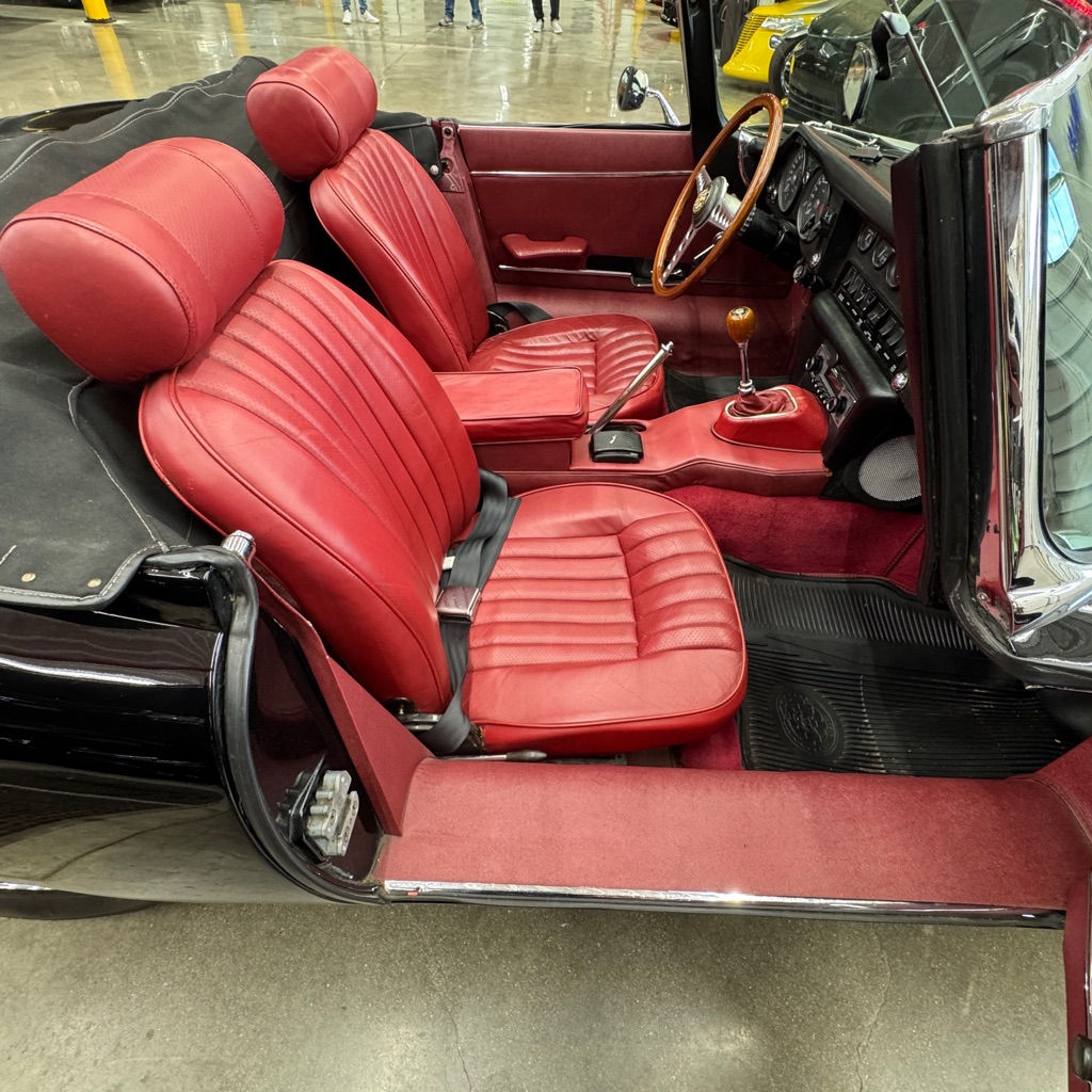 Photo 8 of this JAGUAR E-TYPE