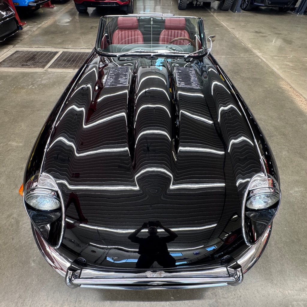 Photo 6 of this JAGUAR E-TYPE