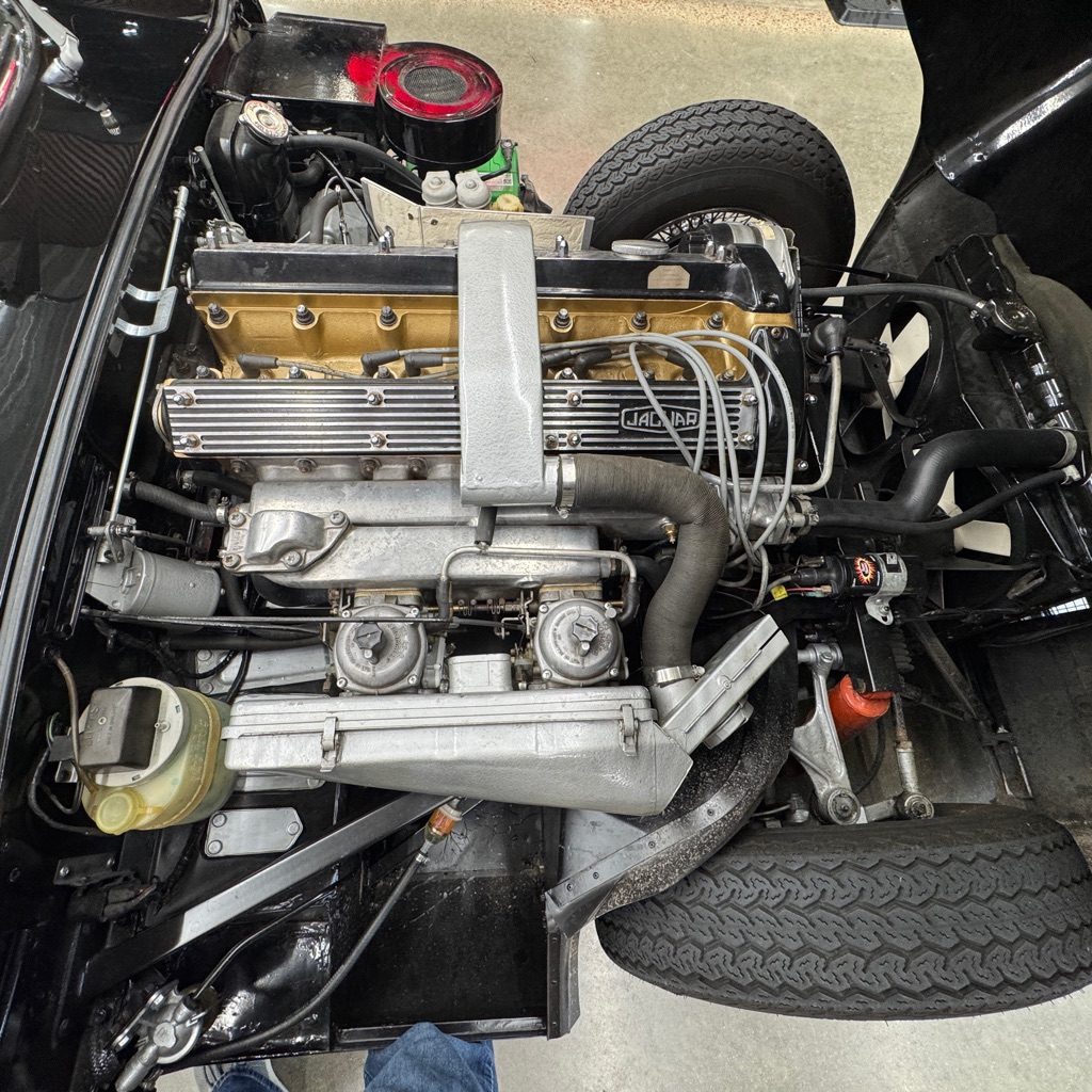 Photo 22 of this JAGUAR E-TYPE
