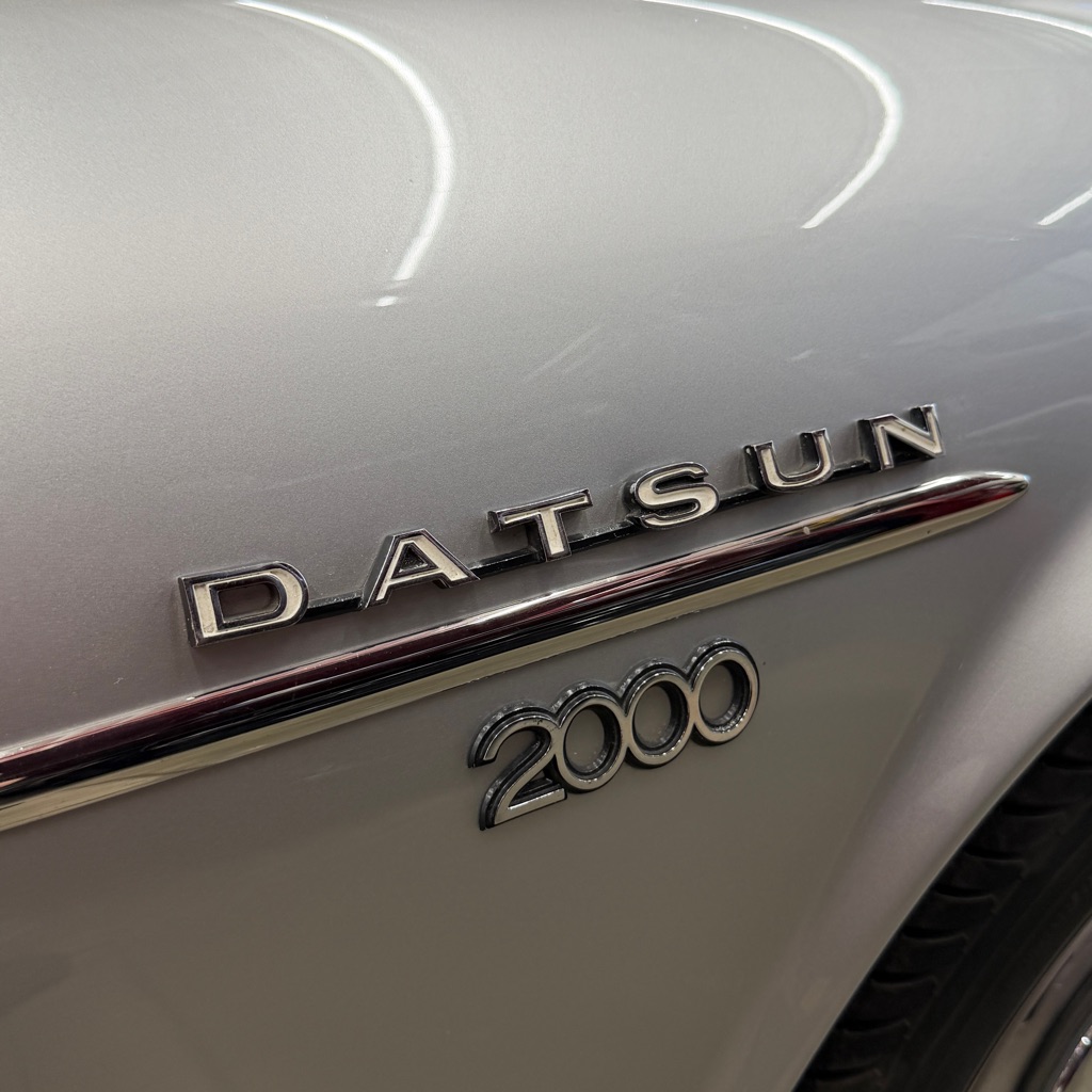 Photo 24 of this DATSUN 2000