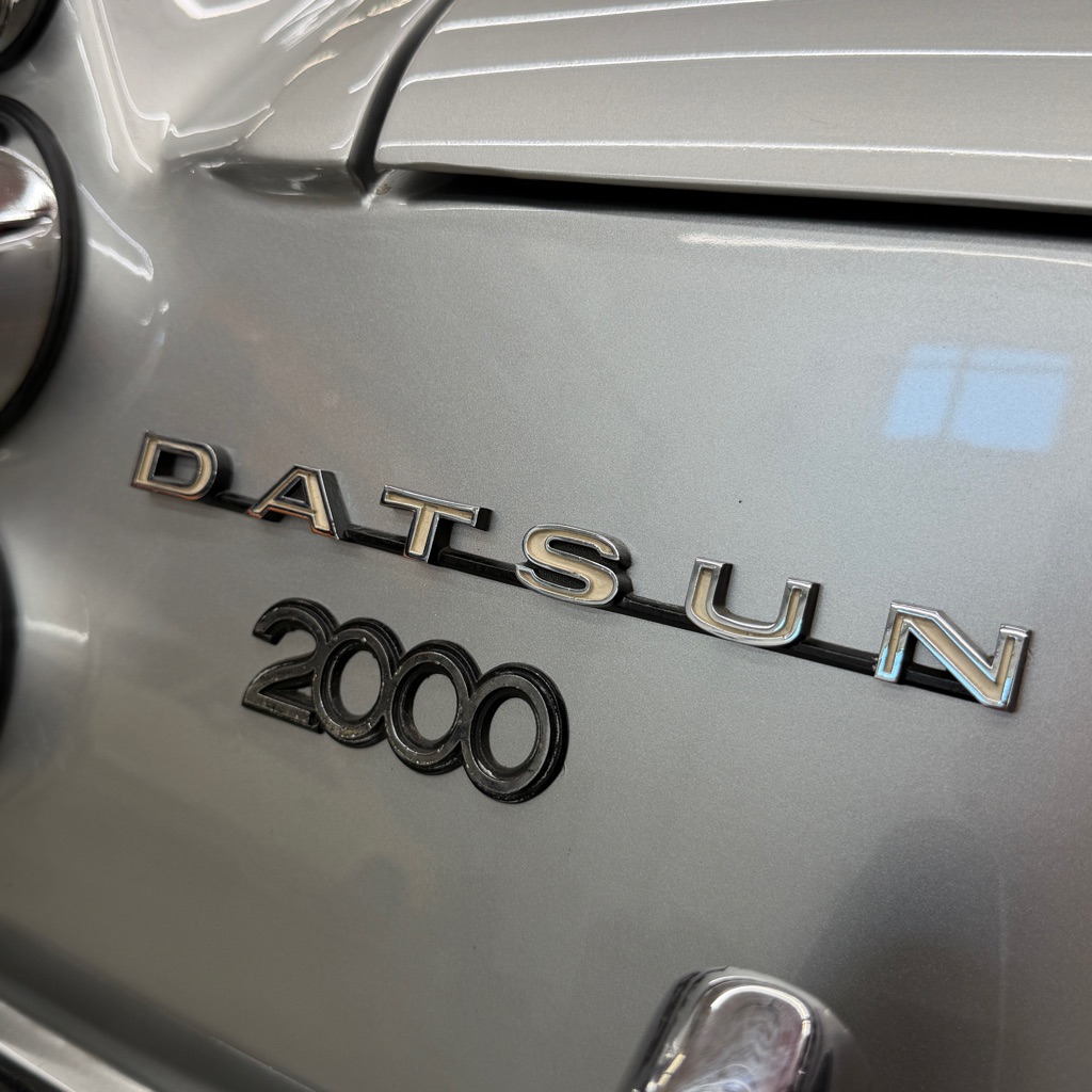 Photo 23 of this DATSUN 2000