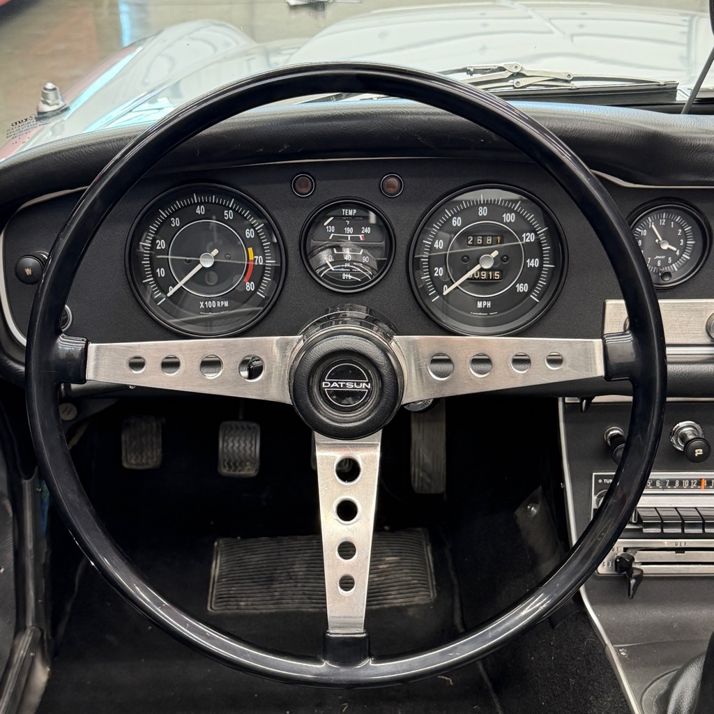 Photo 9 of this DATSUN 2000