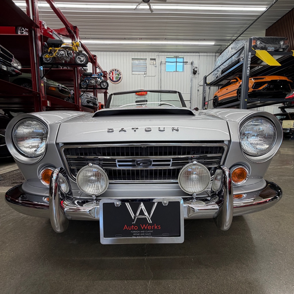Photo 4 of this DATSUN 2000