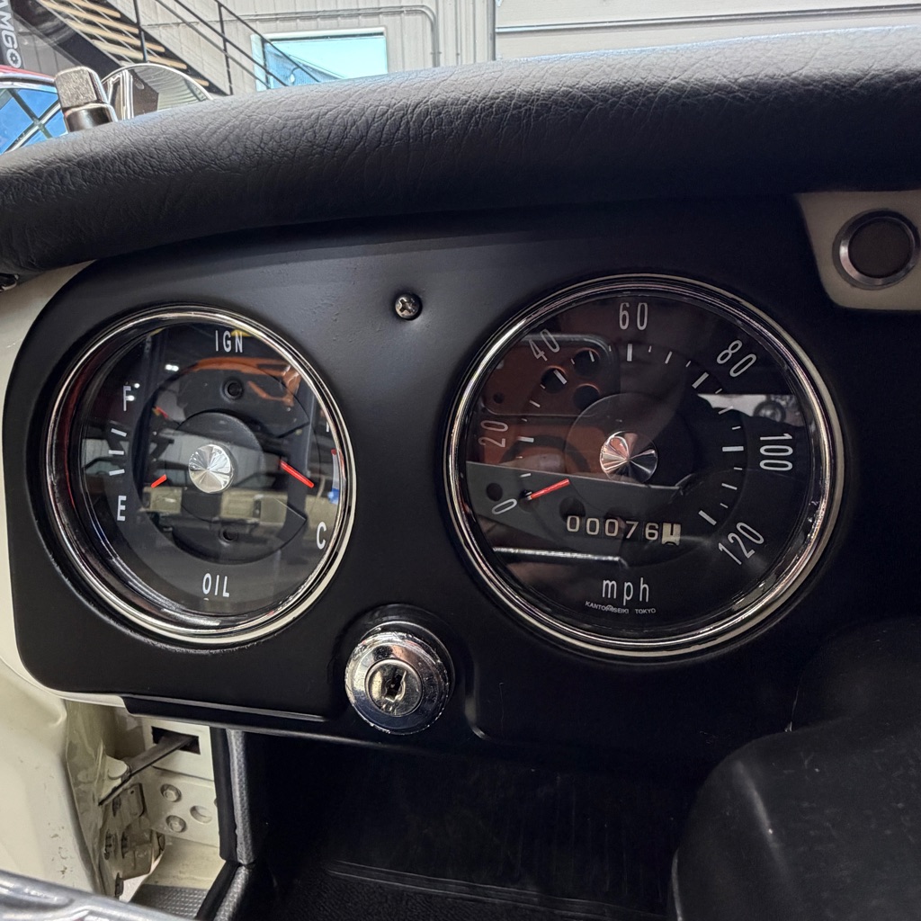 Photo 11 of this DATSUN 1500