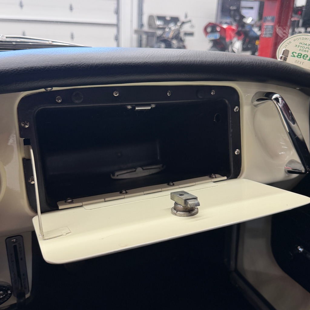 Photo 16 of this DATSUN 1500