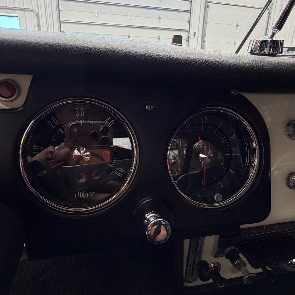 Photo 12 of this DATSUN 1500
