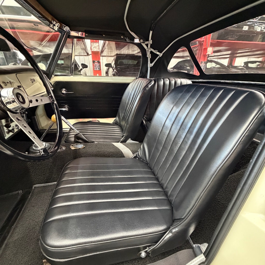 Photo 5 of this DATSUN 1500