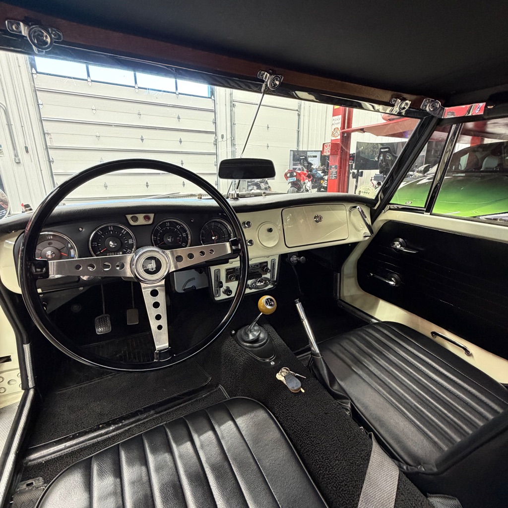 Photo 10 of this DATSUN 1500