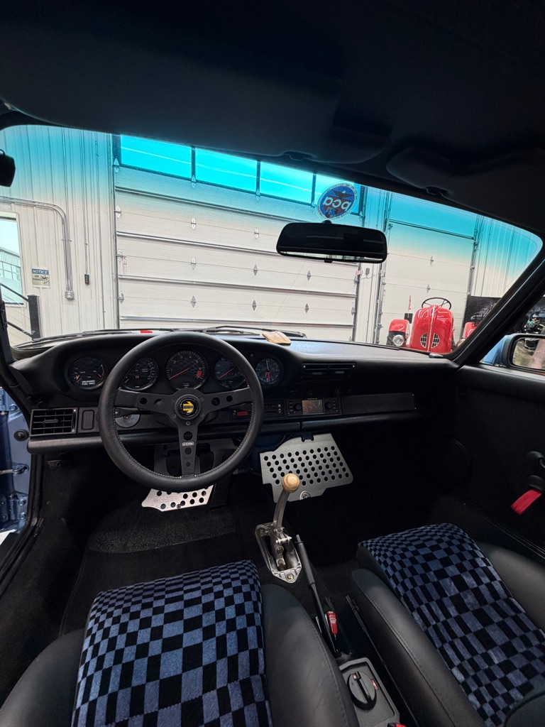Photo 11 of this PORSCHE 911