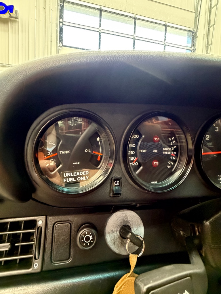 Photo 12 of this PORSCHE 911
