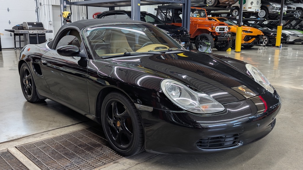 2000 Porsche Boxster Base