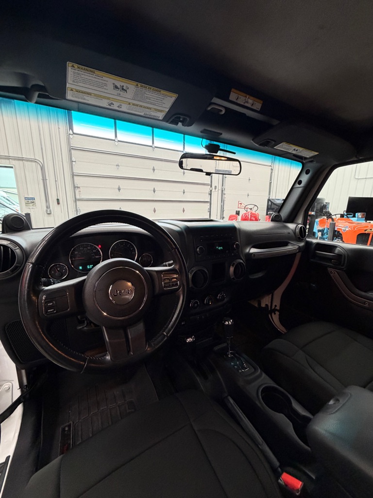 Photo 10 of this JEEP WRANGLER