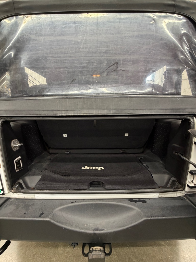 Photo 21 of this JEEP WRANGLER