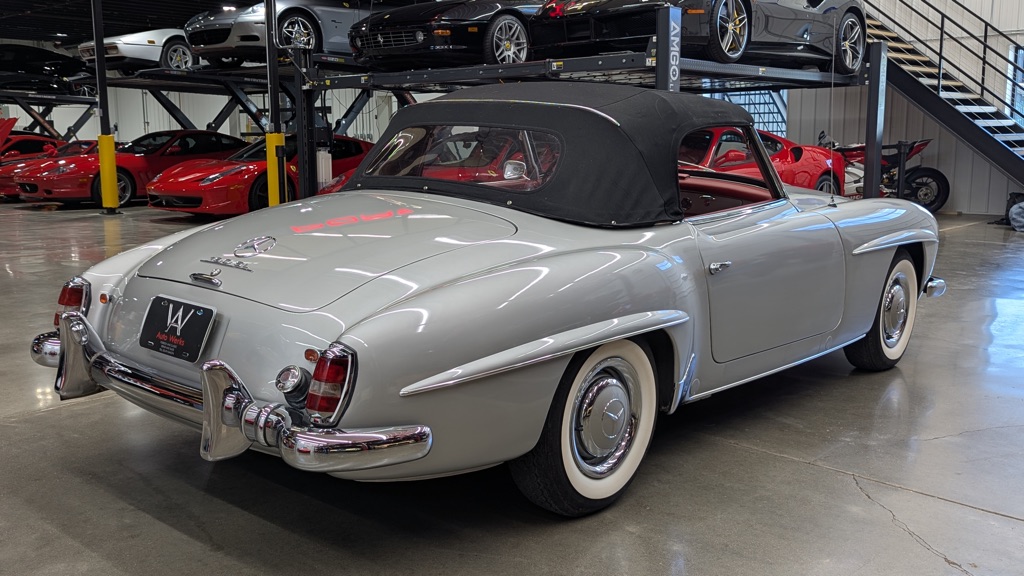 Photo 7 of this MERCEDES BENZ 190 SL