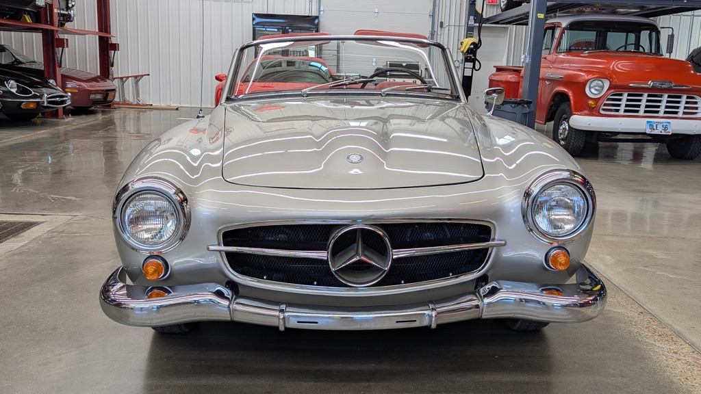 Photo 10 of this MERCEDES BENZ 190 SL