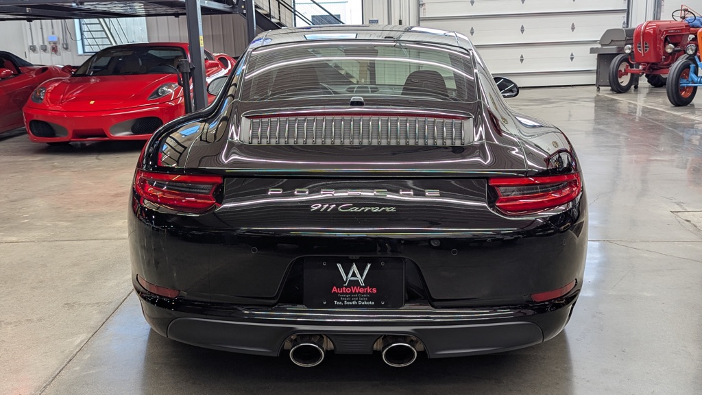 Photo 6 of this PORSCHE 911