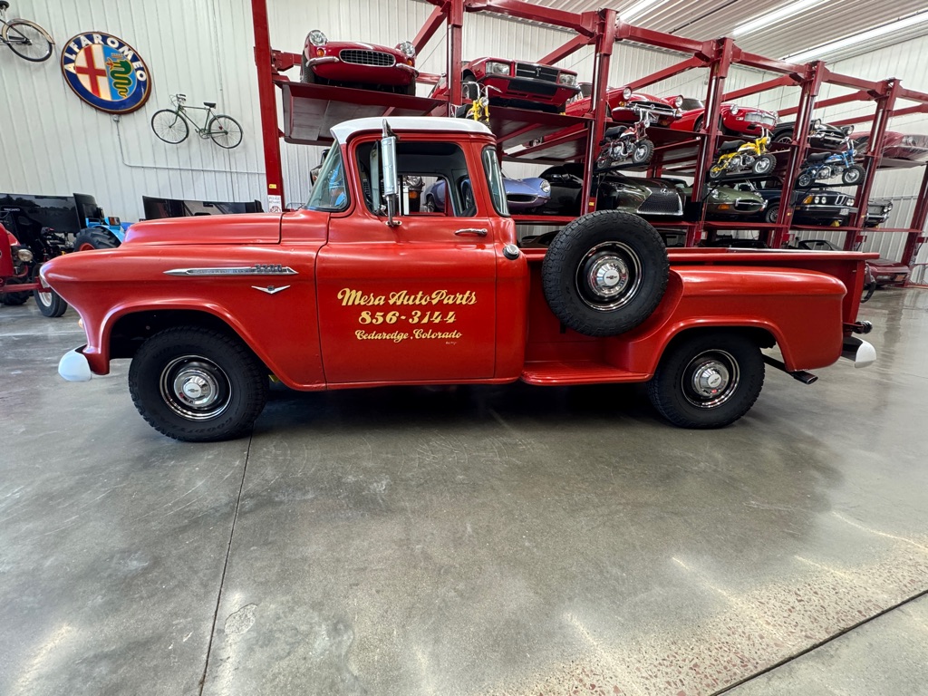 Photo 2 of this CHEVROLET 3200