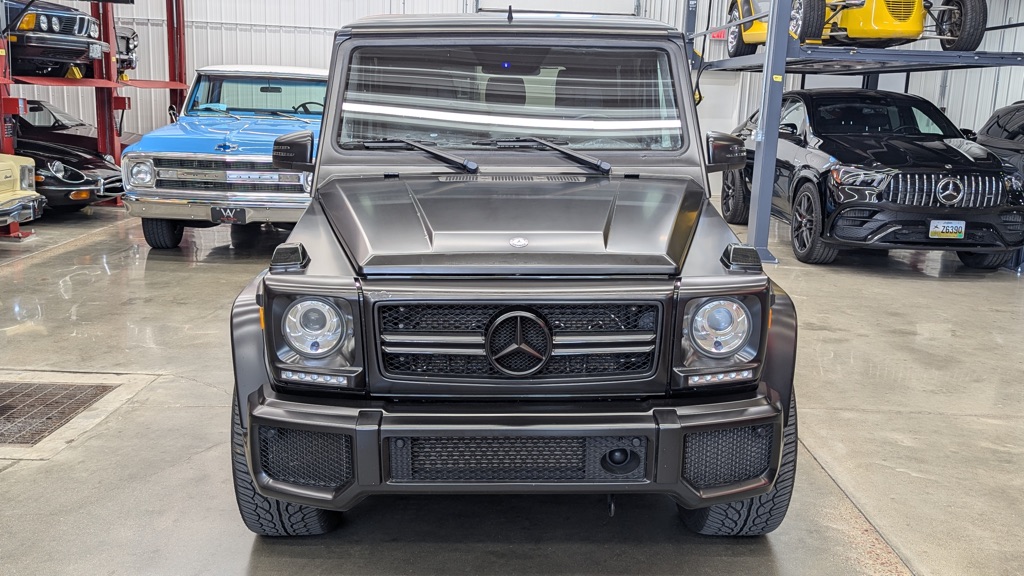 Photo 2 of this MERCEDES-BENZ G-CLASS