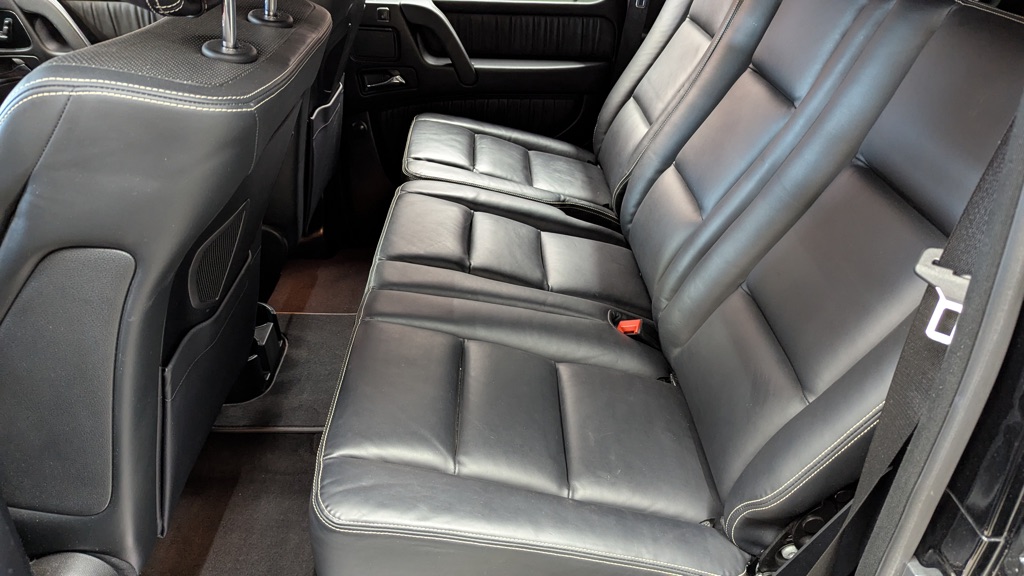 Photo 15 of this MERCEDES-BENZ G-CLASS