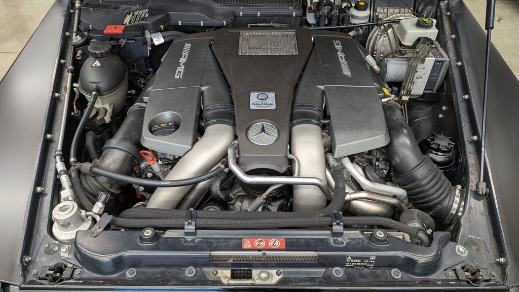 Photo 31 of this MERCEDES-BENZ G-CLASS