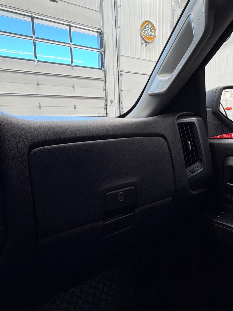 Photo 12 of this CHEVROLET SILVERADO 1500
