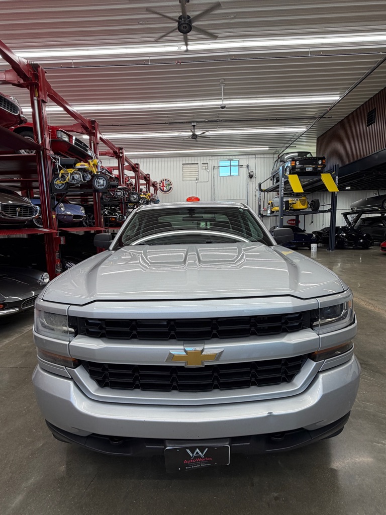 Photo 3 of this CHEVROLET SILVERADO 1500