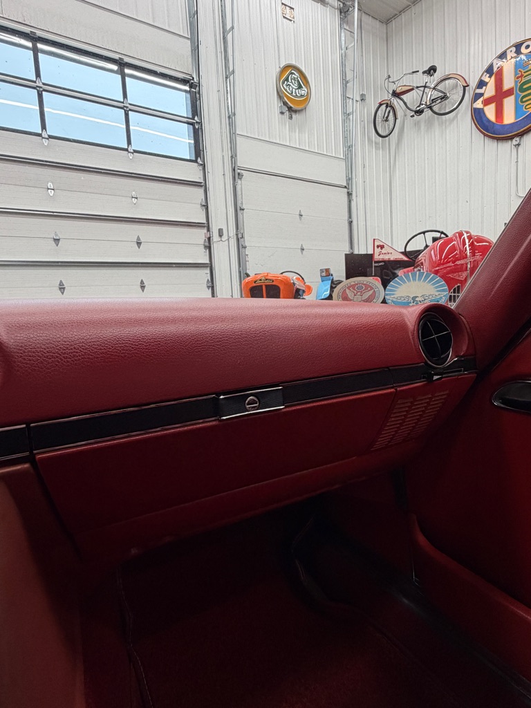Photo 13 of this MERCEDES BENZ 450SL