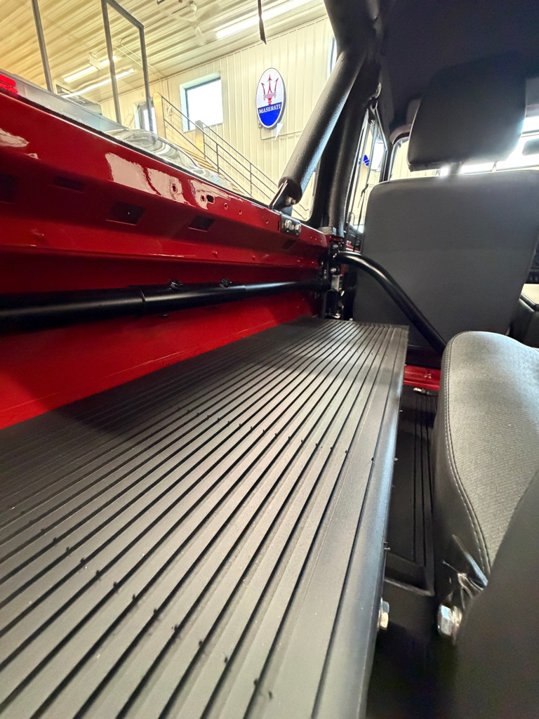 Photo 26 of this LAND ROVER DEFENDER