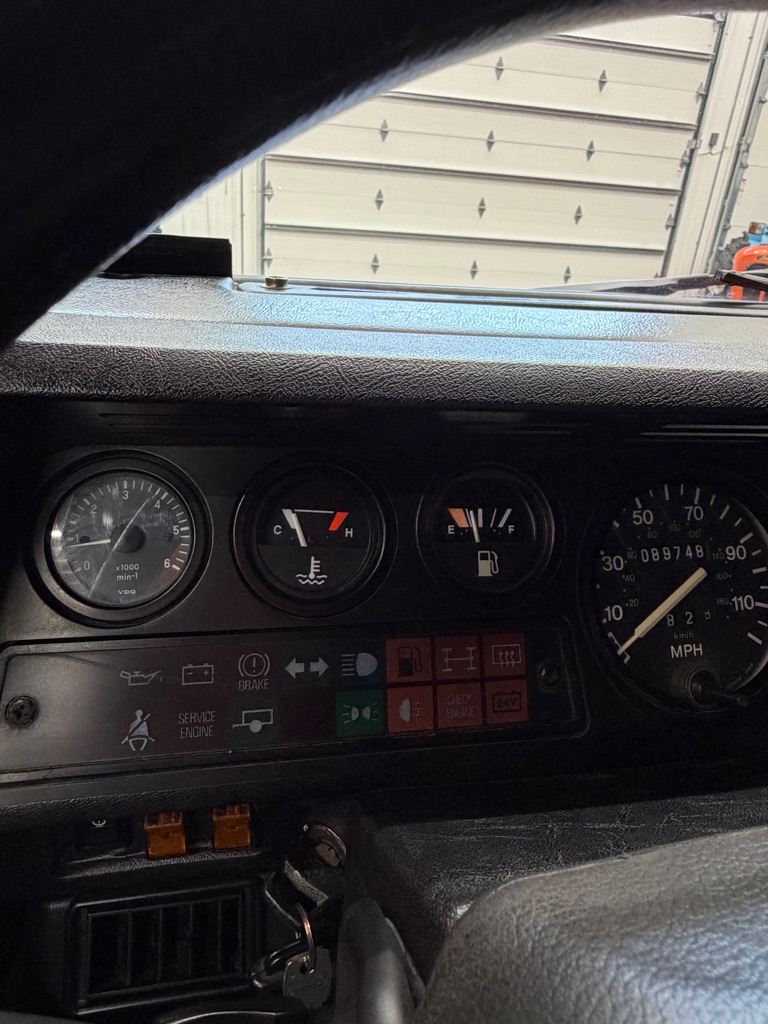 Photo 11 of this LAND ROVER DEFENDER