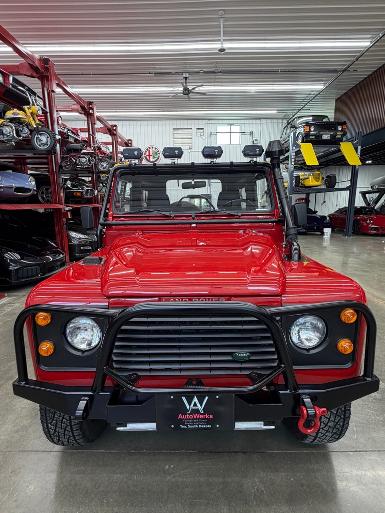 Photo 3 of this LAND ROVER DEFENDER