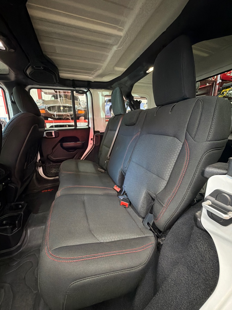 Photo 7 of this JEEP WRANGLER UNLIMI