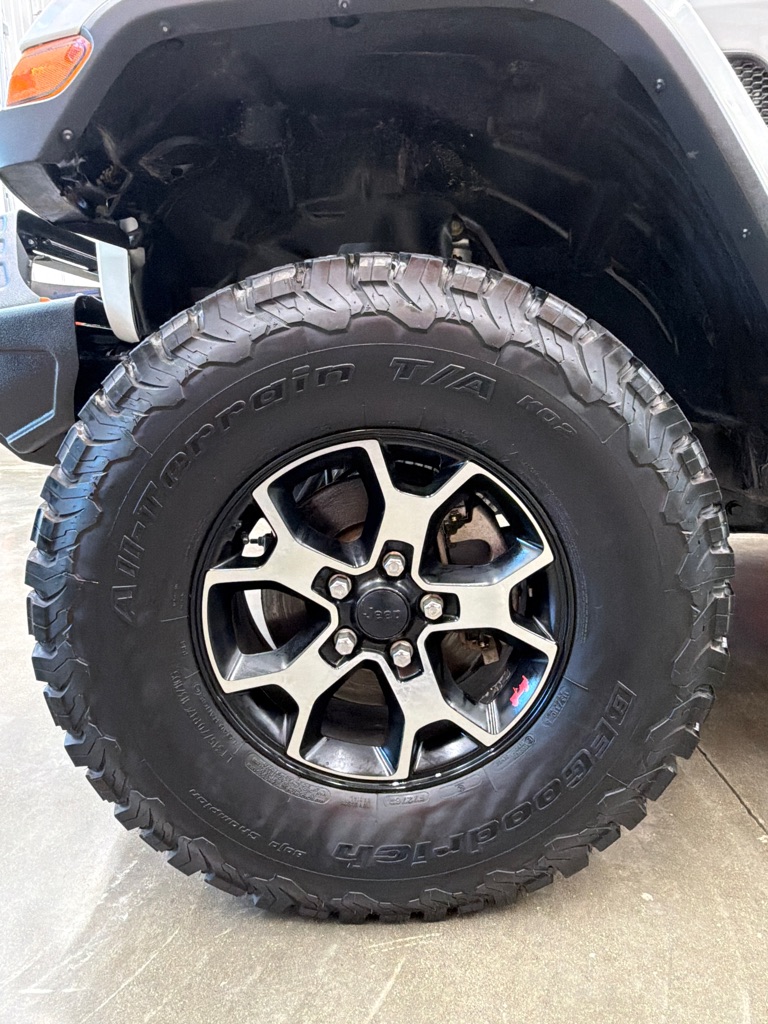 Photo 21 of this JEEP WRANGLER UNLIMI