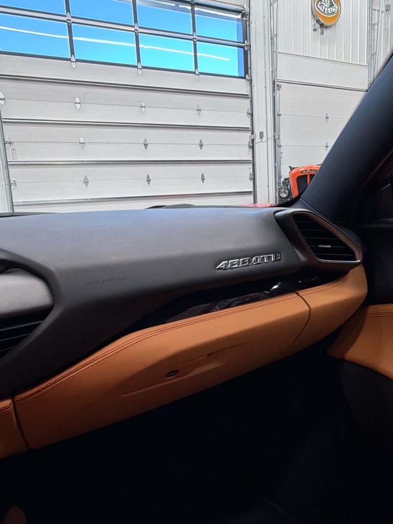 Photo 18 of this FERRARI 488 GTB