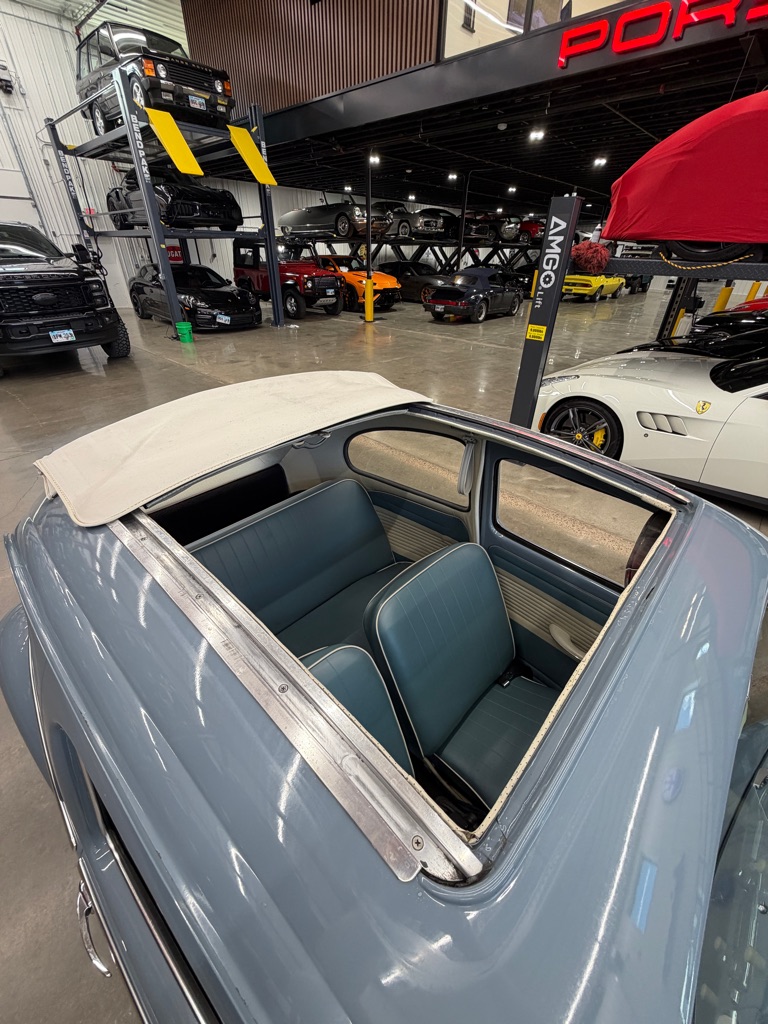 Photo 23 of this VOLKSWAGEN BEETLE