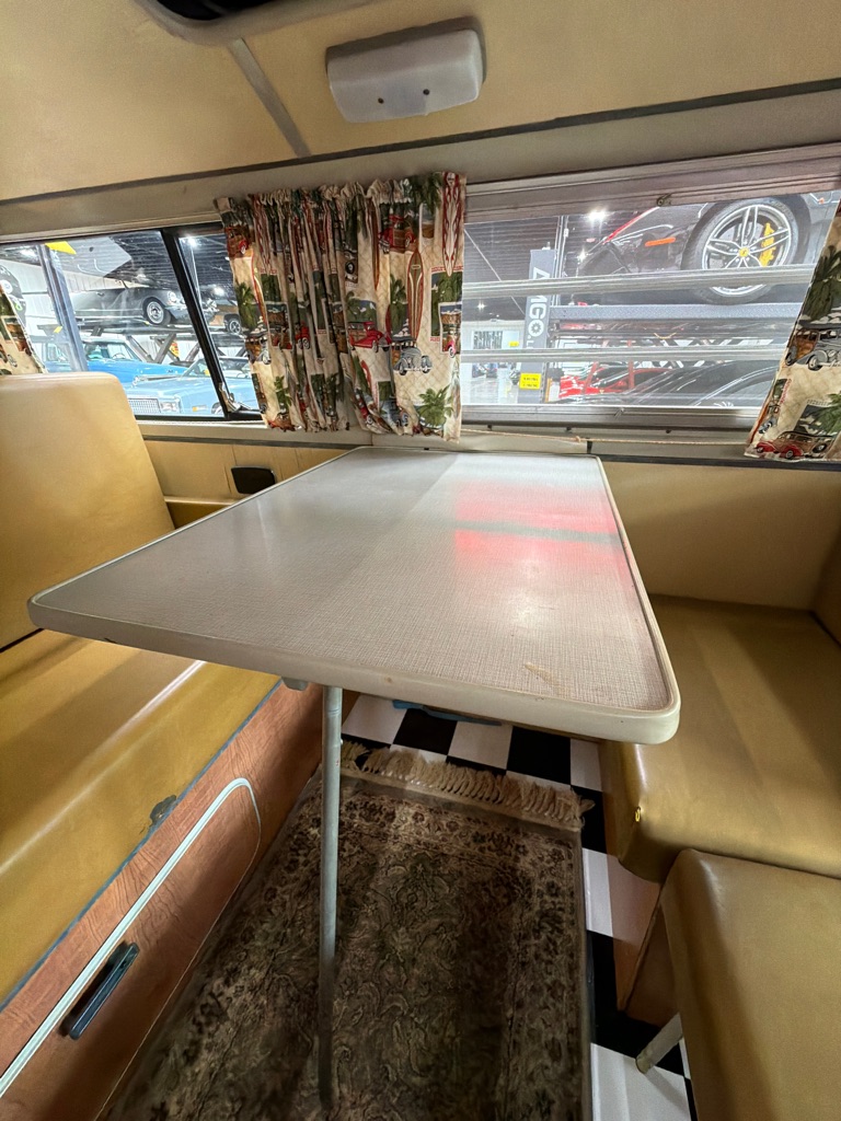 Photo 31 of this VOLKSWAGEN WESTFALIA