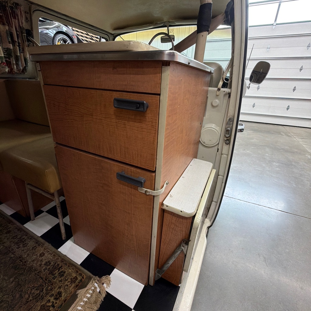 Photo 17 of this VOLKSWAGEN WESTFALIA