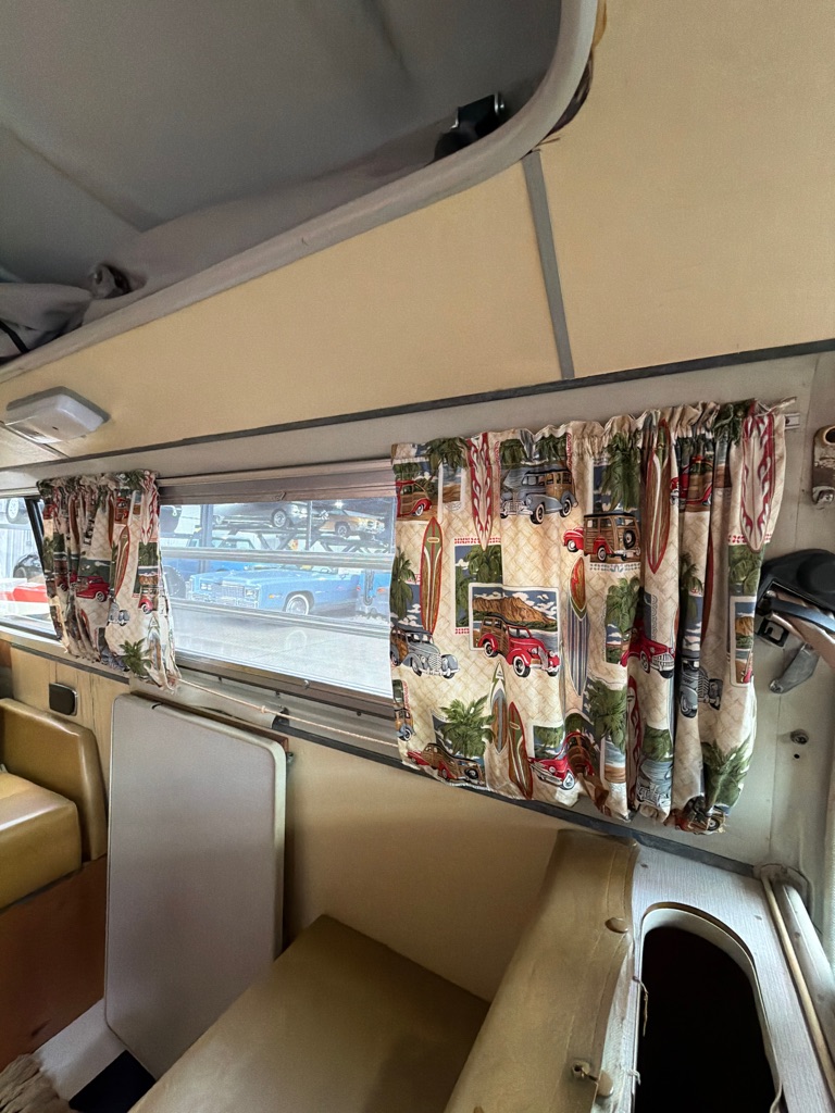 Photo 30 of this VOLKSWAGEN WESTFALIA