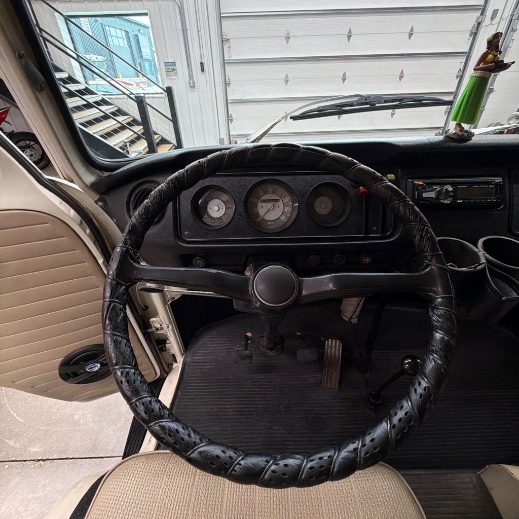 Photo 8 of this VOLKSWAGEN WESTFALIA