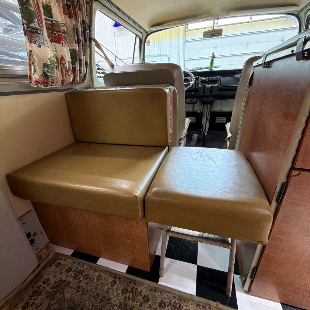 Photo 23 of this VOLKSWAGEN WESTFALIA